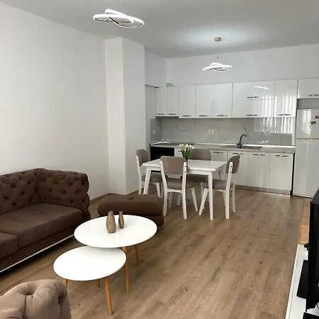 Essy Apartment